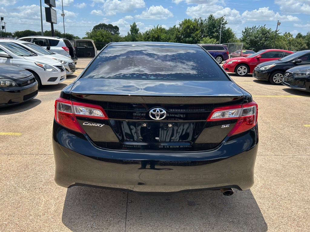 2014 Toyota Camry Image 5