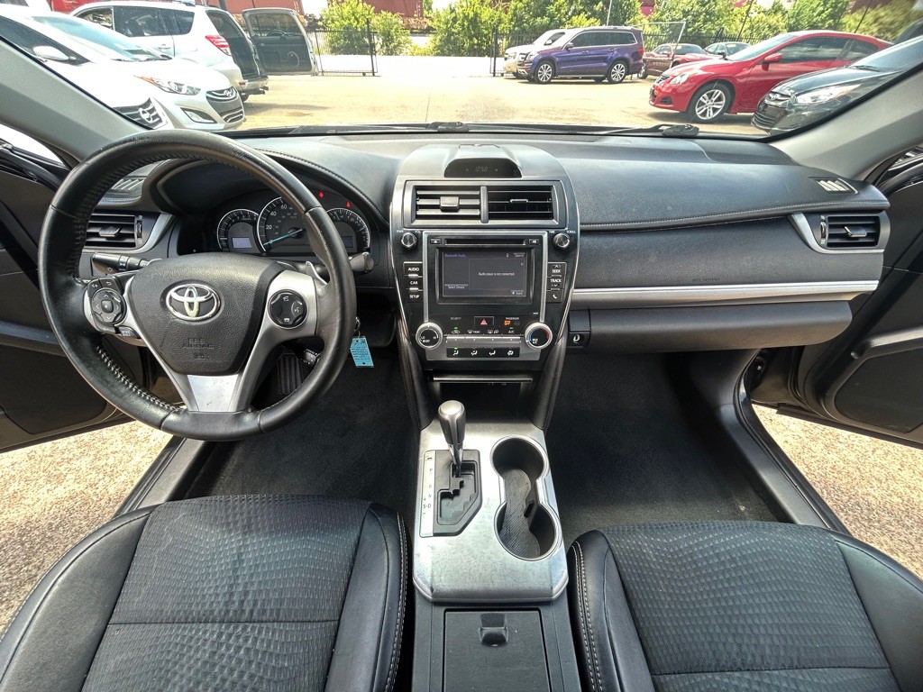 2014 Toyota Camry Image 22