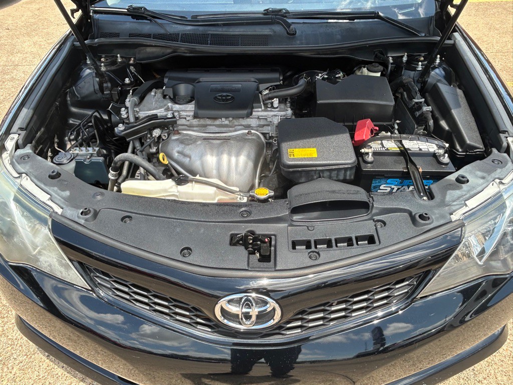 2014 Toyota Camry Image 29