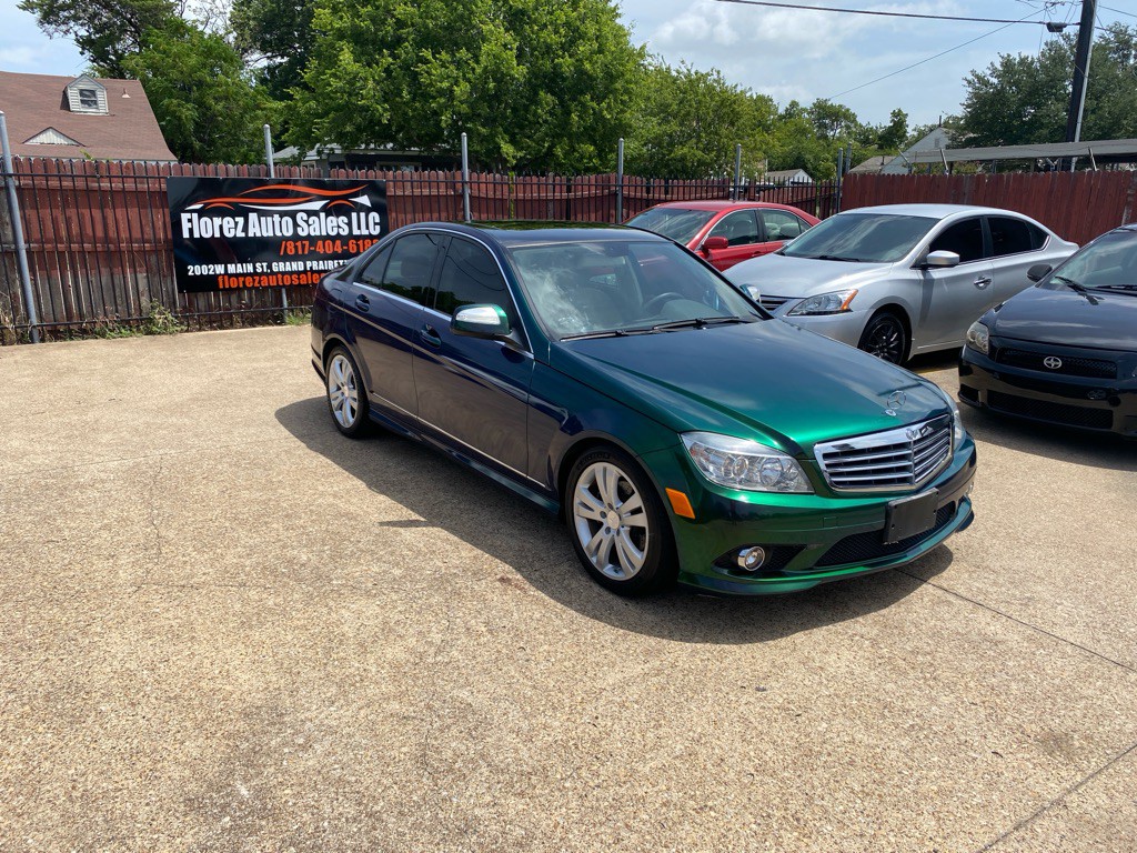 2009 Mercedes-Benz C-Class Image 1