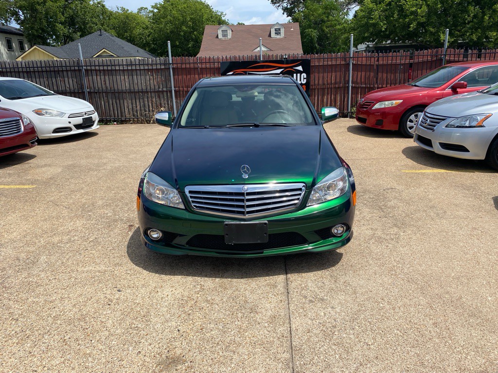 2009 Mercedes-Benz C-Class Image 2