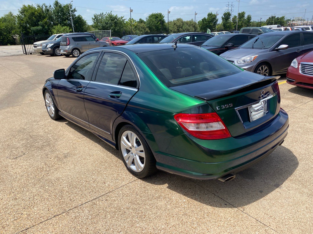 2009 Mercedes-Benz C-Class Image 4