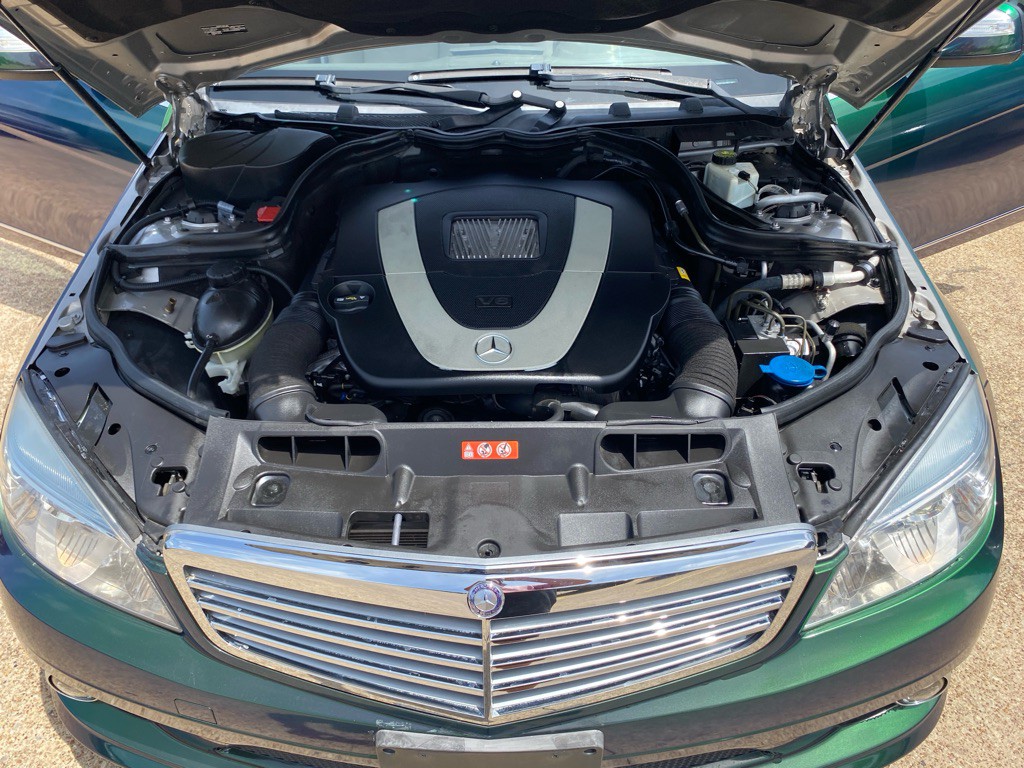 2009 Mercedes-Benz C-Class Image 27