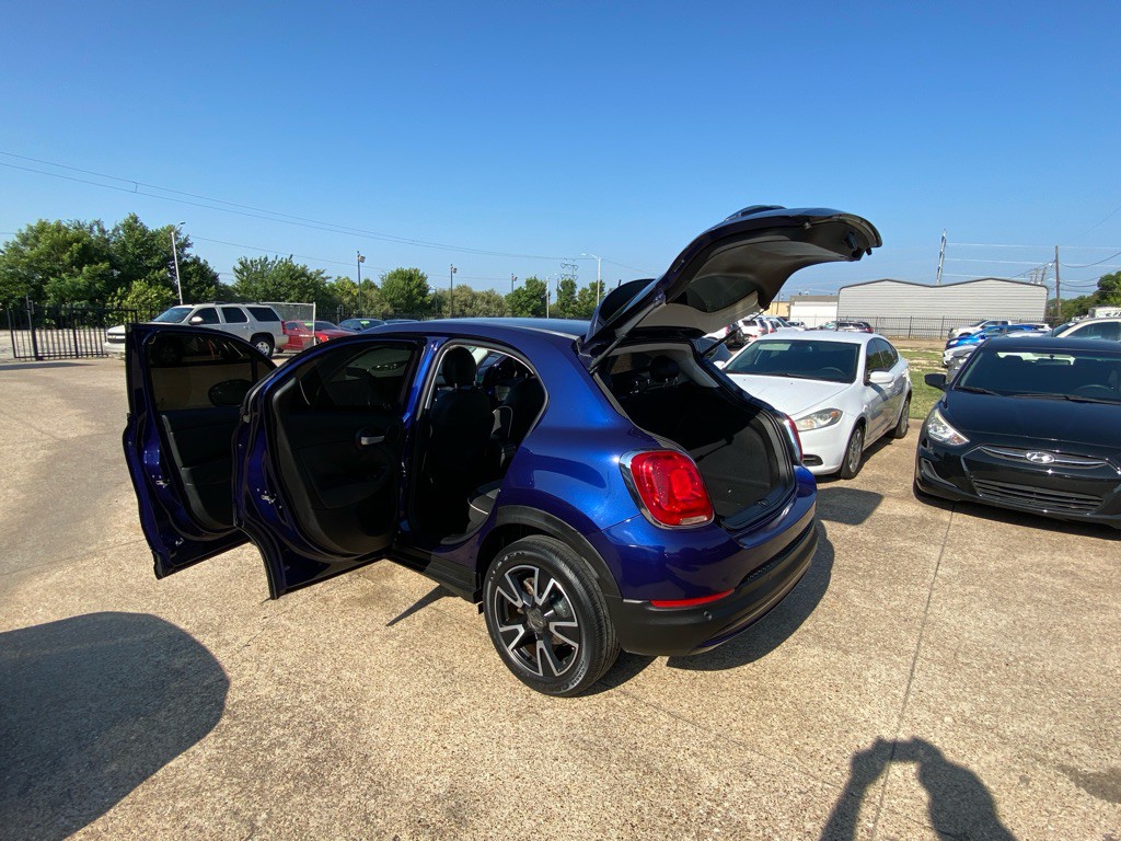 2018 FIAT 500 Image 10