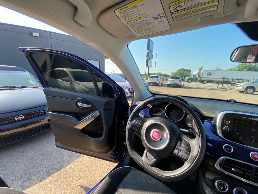 2018 FIAT 500 Image 23