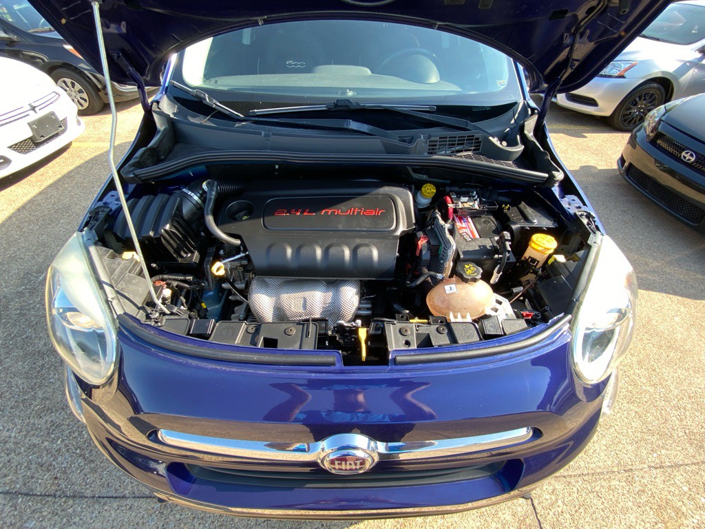 2018 FIAT 500 Image 30