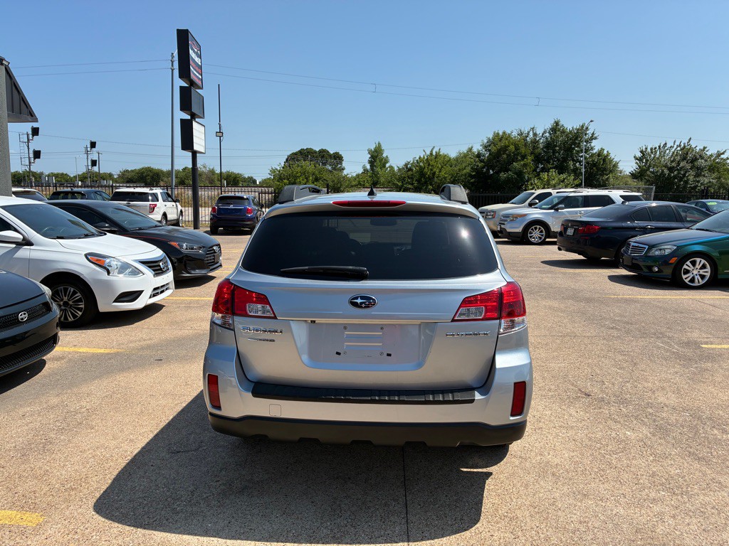 2012 Subaru Outback Image 5
