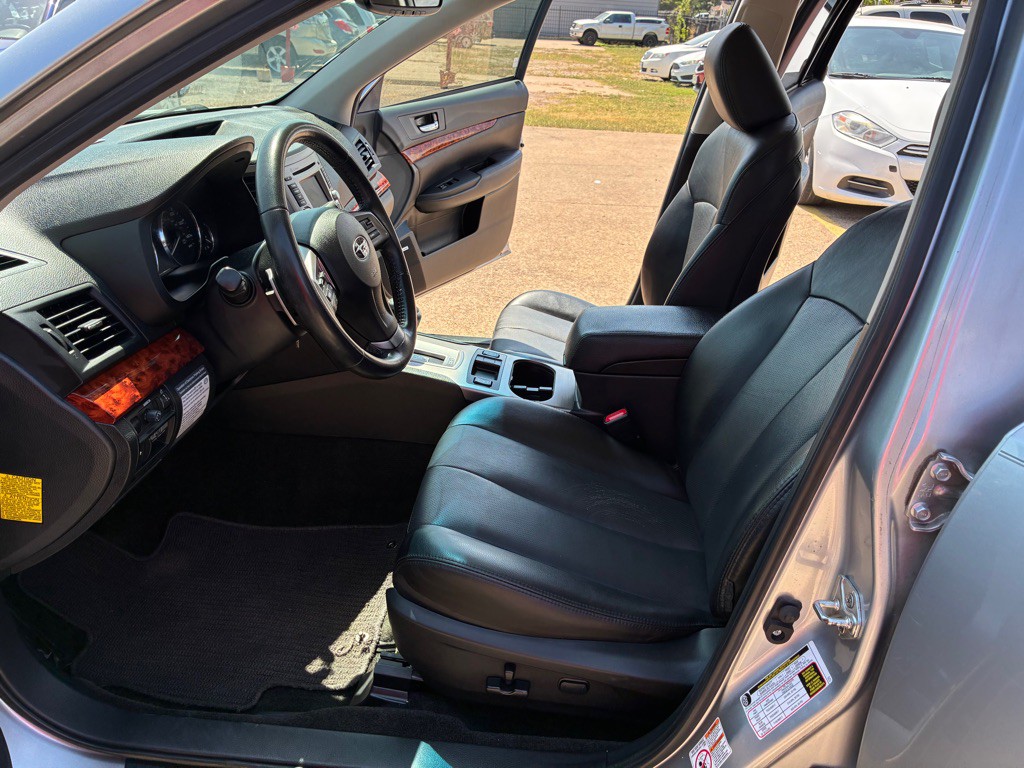 2012 Subaru Outback Image 15