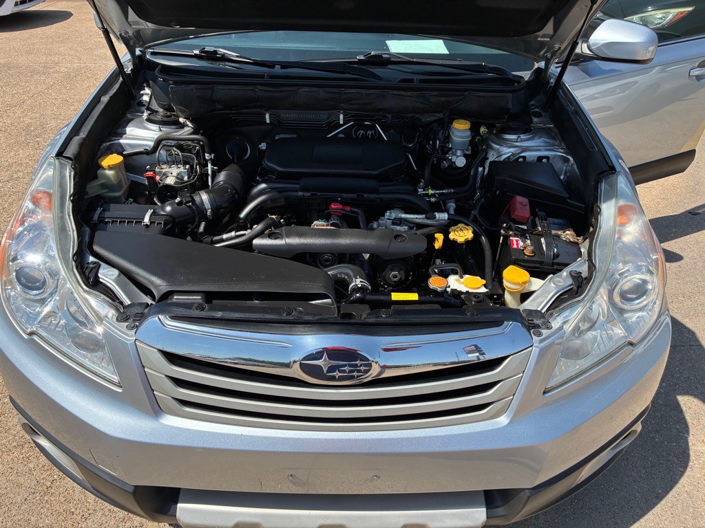 2012 Subaru Outback Image 29