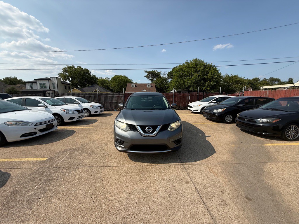 2016 Nissan Rogue Image 2