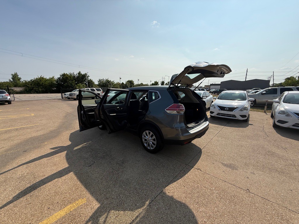 2016 Nissan Rogue Image 10