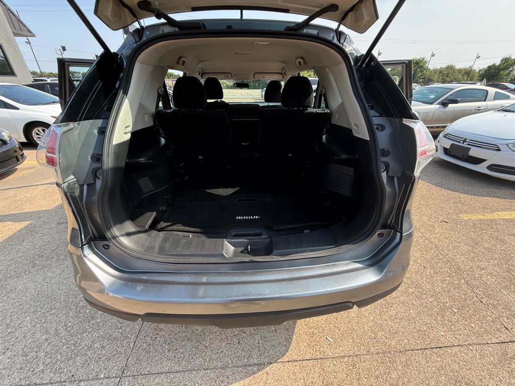 2016 Nissan Rogue Image 17
