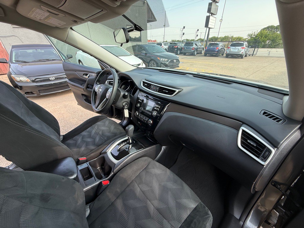 2016 Nissan Rogue Image 20