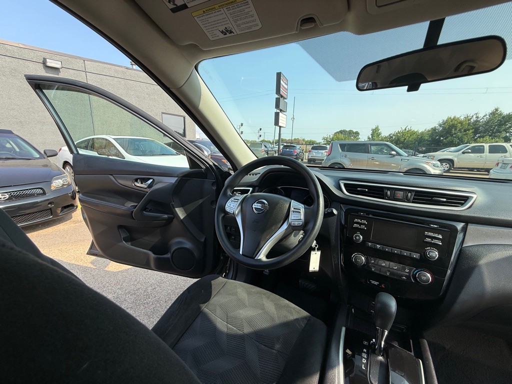 2016 Nissan Rogue Image 23