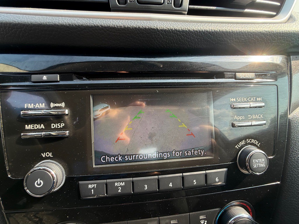 2016 Nissan Rogue Image 28