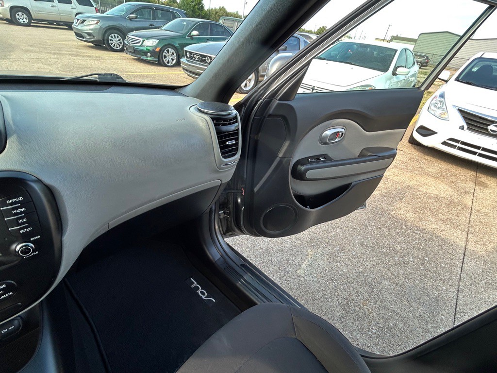 2018 Kia Soul Image 21
