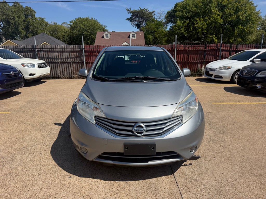 2014 Nissan Versa Image 2