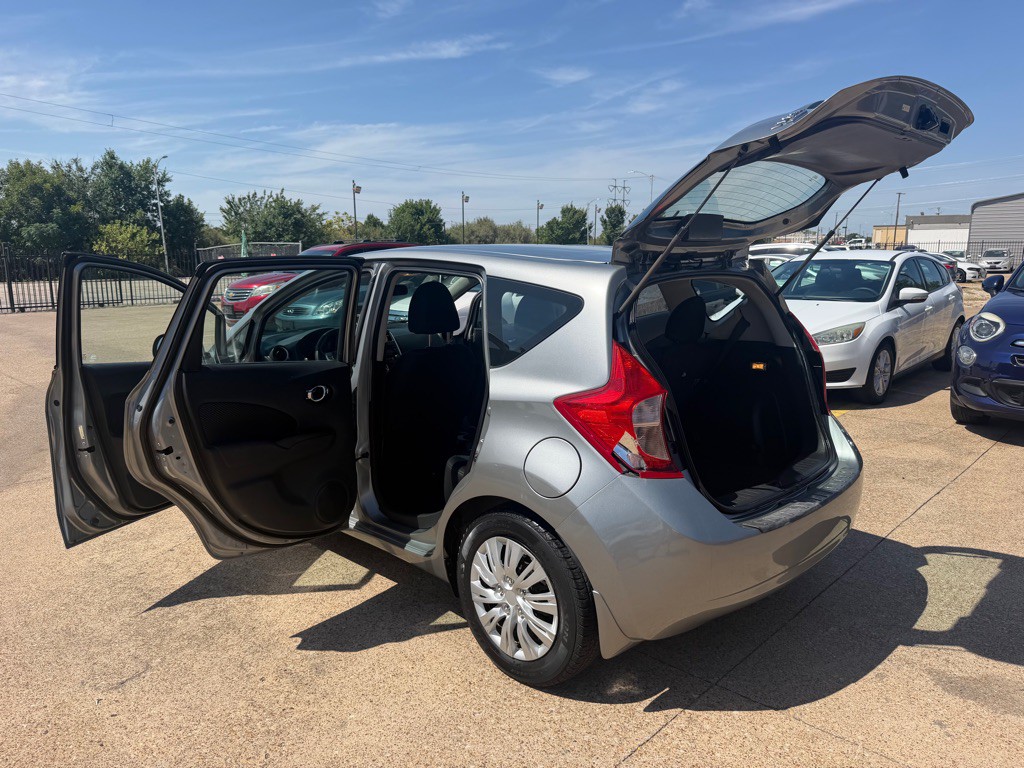 2014 Nissan Versa Image 10