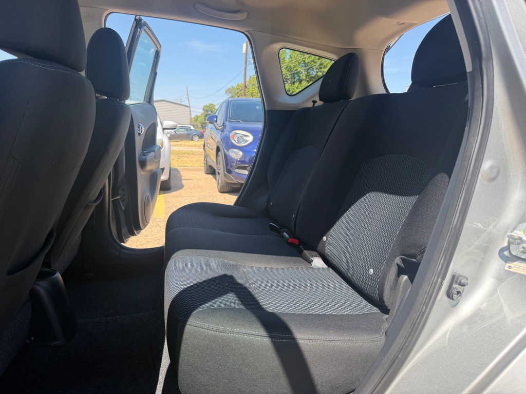 2014 Nissan Versa Image 16