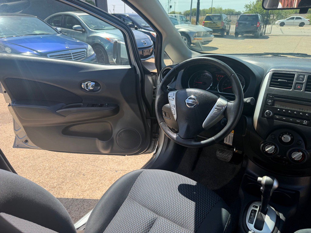 2014 Nissan Versa Image 20