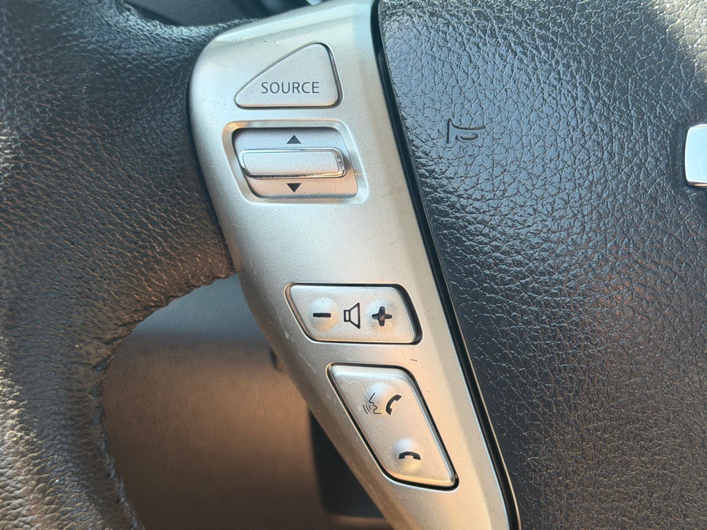 2014 Nissan Versa Image 24