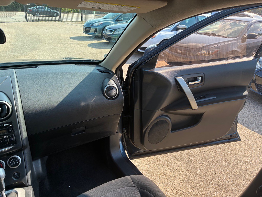 2014 Nissan Rogue Image 20