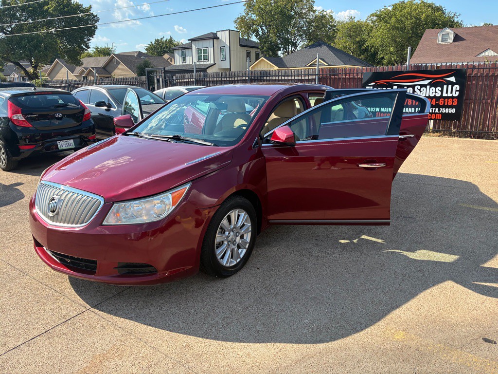 2010 Buick Lacrosse Image 9