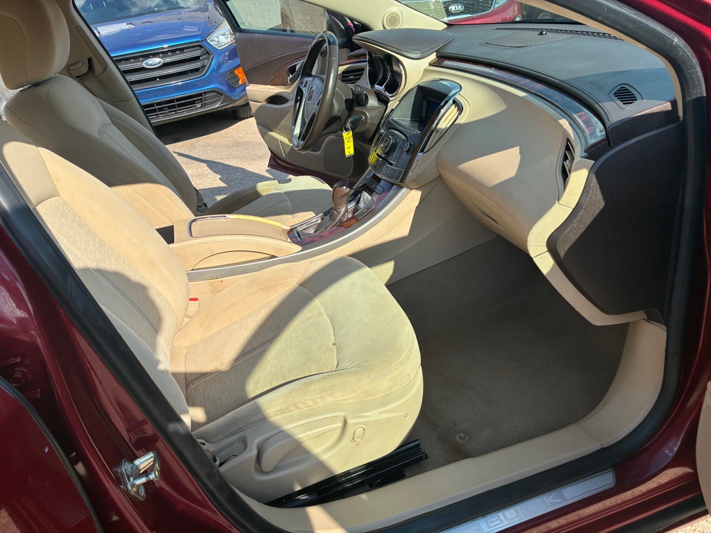 2010 Buick Lacrosse Image 19