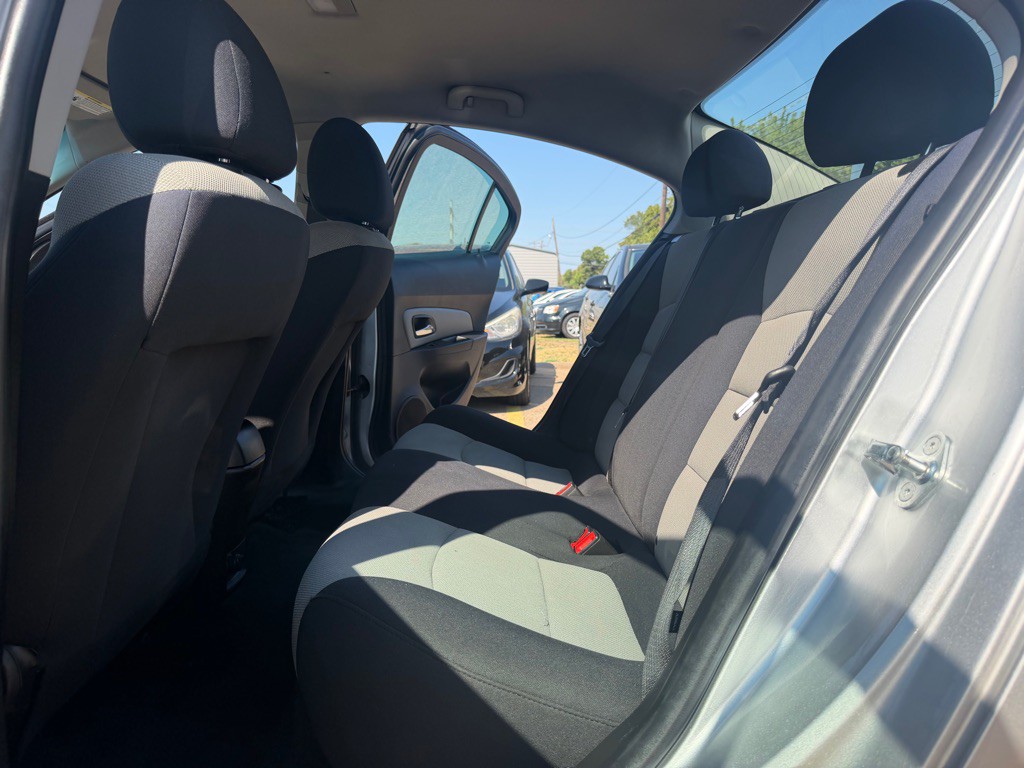 2016 Chevrolet Cruze Image 16