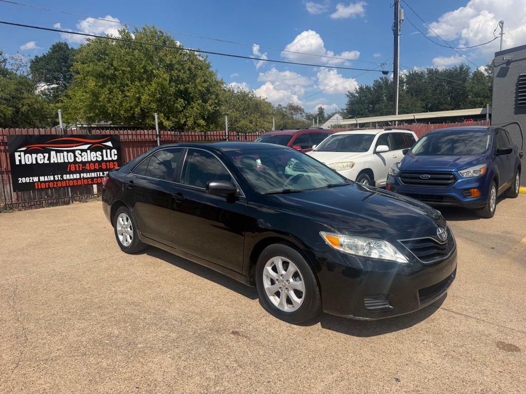 2011 Toyota Camry Image 1