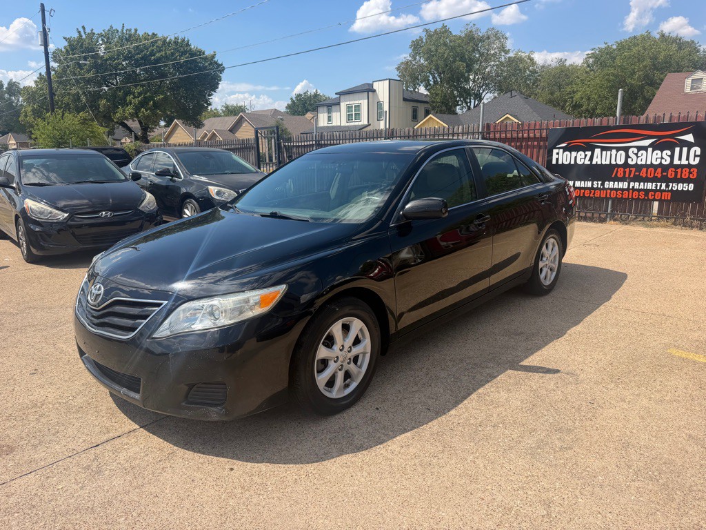 2011 Toyota Camry Image 3