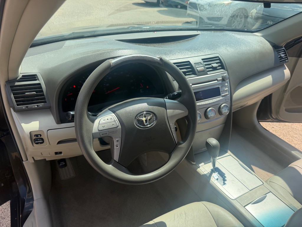 2011 Toyota Camry Image 13
