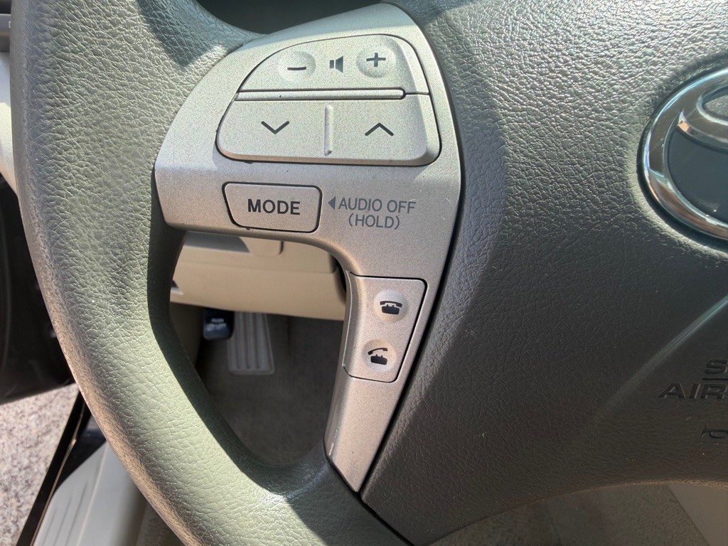 2011 Toyota Camry Image 22