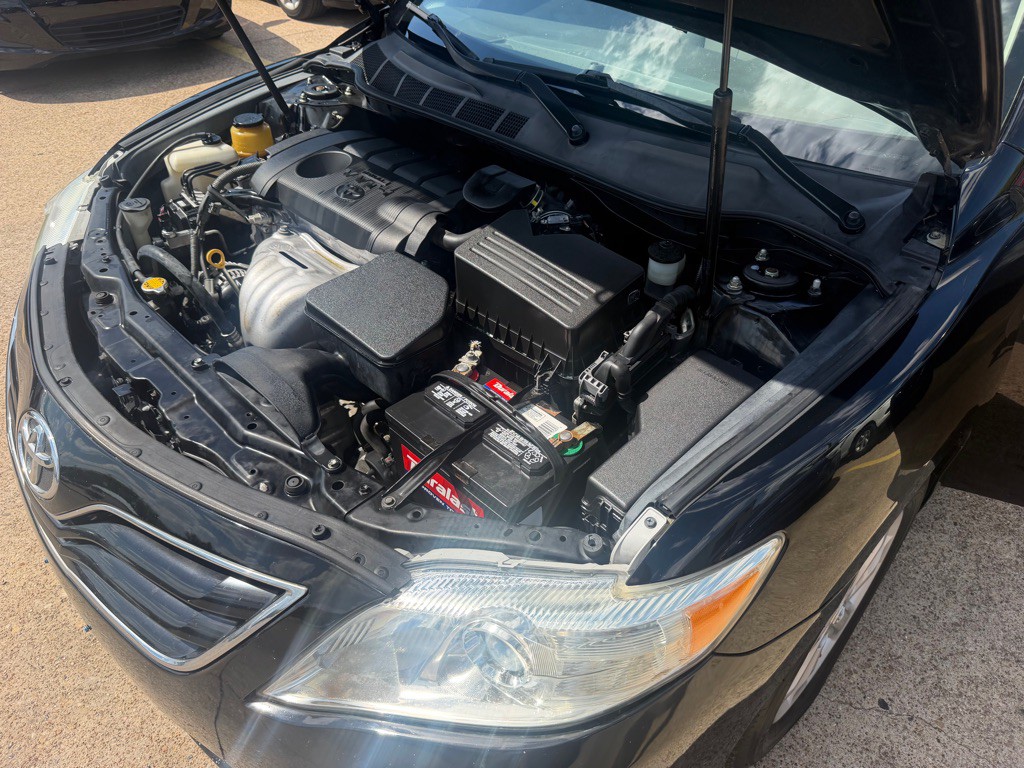 2011 Toyota Camry Image 25