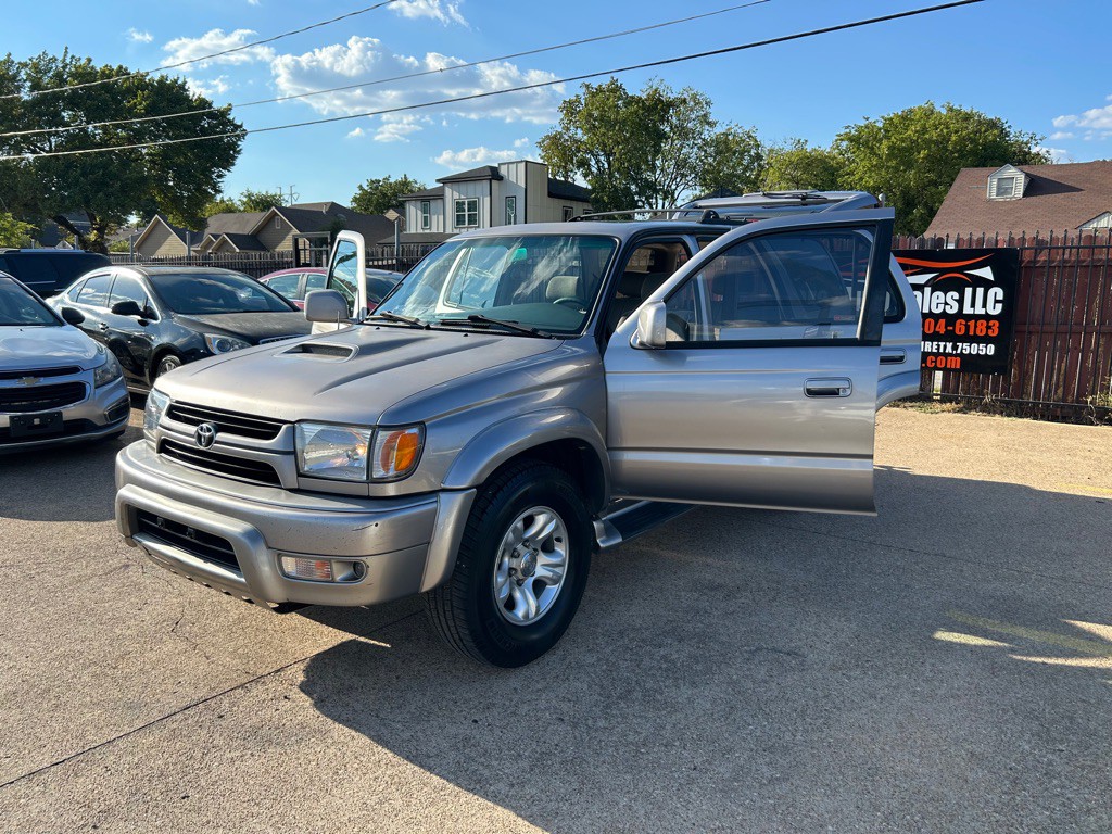 2002 Toyota 4Runner Image 9