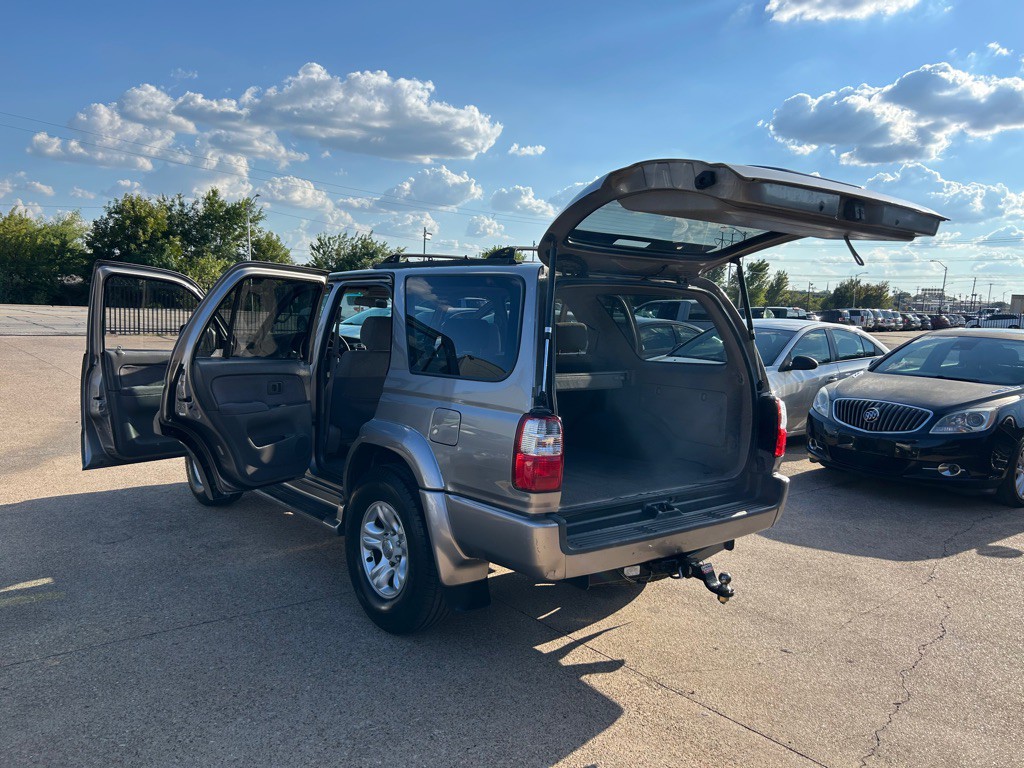2002 Toyota 4Runner Image 10