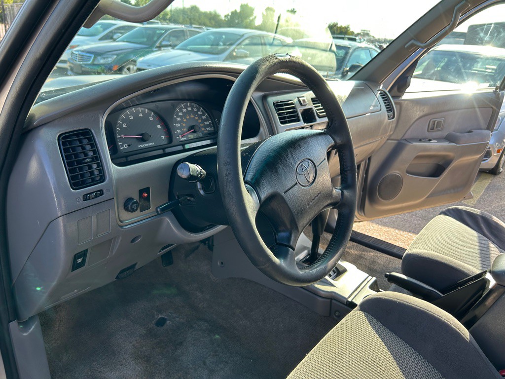 2002 Toyota 4Runner Image 14