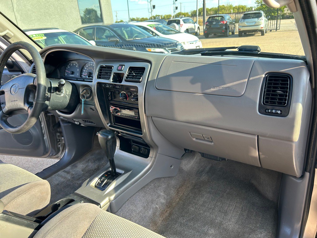 2002 Toyota 4Runner Image 20