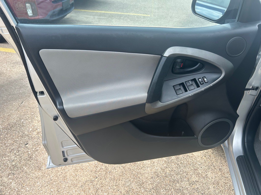 2010 Toyota Rav4 Image 13