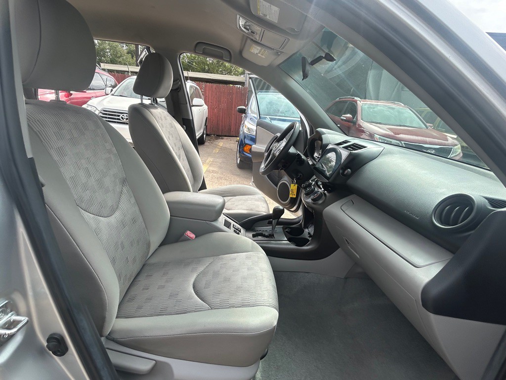2010 Toyota Rav4 Image 18
