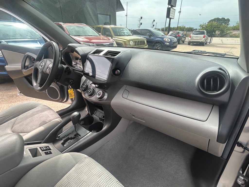 2010 Toyota Rav4 Image 19