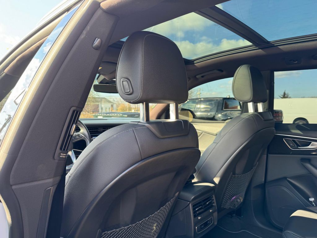 2019 Audi Q8 Image 19