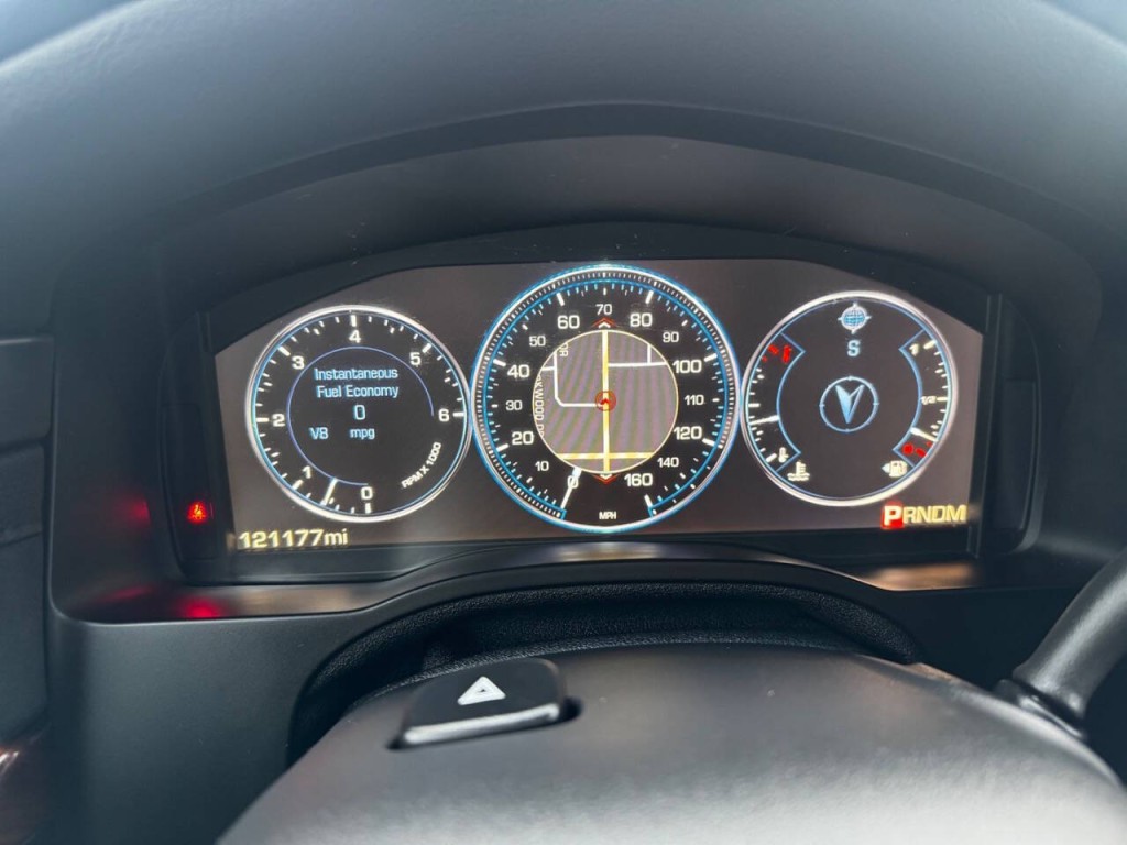 2015 Cadillac Escalade Image 12