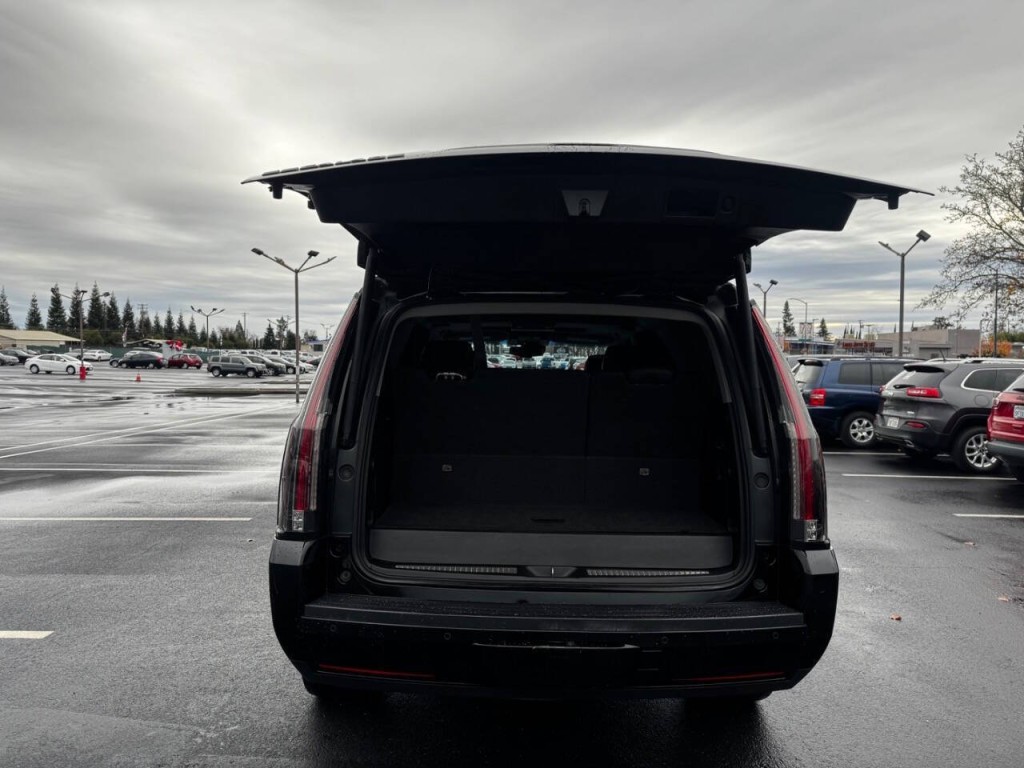2015 Cadillac Escalade Image 43
