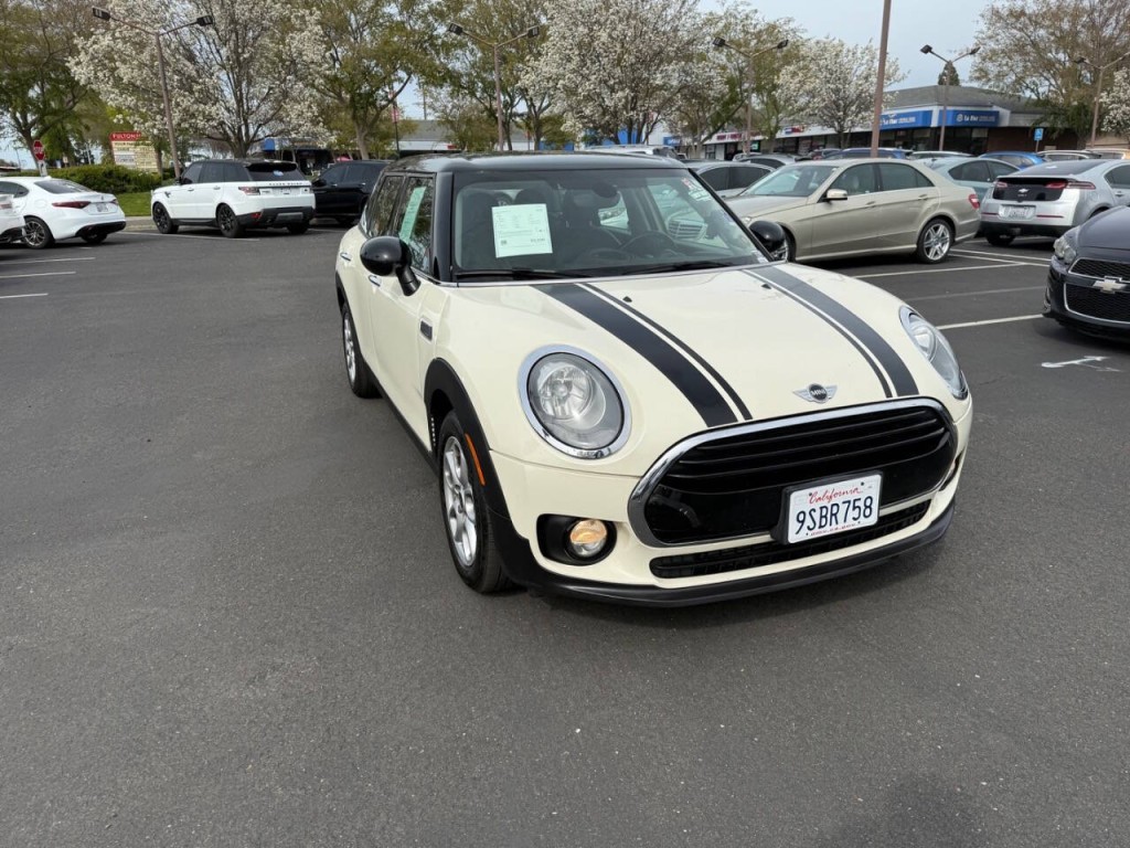 2016 MINI Cooper Clubman Image 5