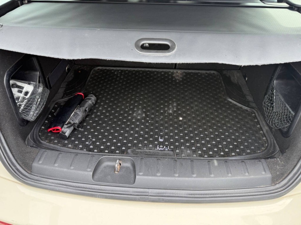 2016 MINI Cooper Clubman Image 30
