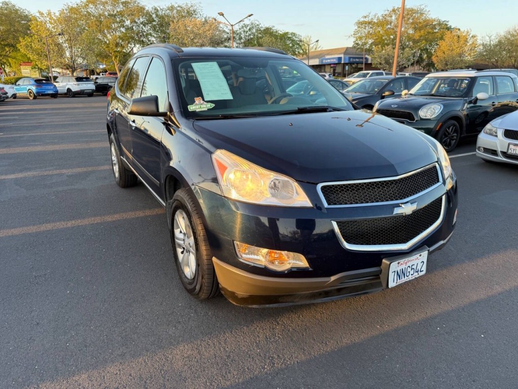2012 Chevrolet Traverse Image 3