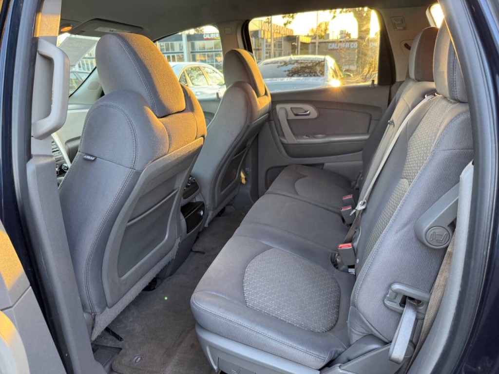 2012 Chevrolet Traverse Image 12