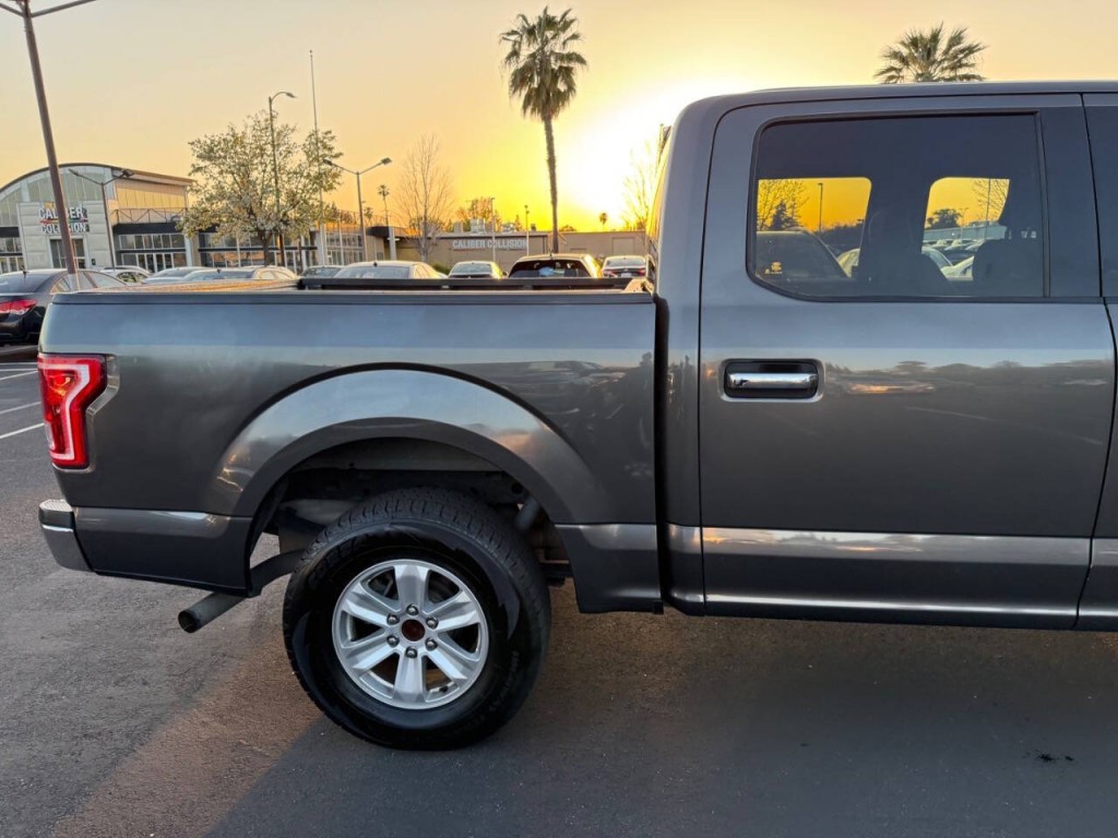 2017 Ford F-150 Image 9