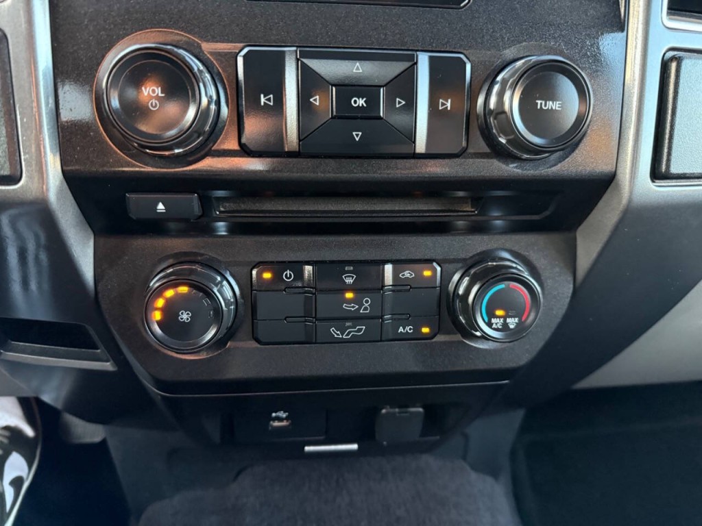 2017 Ford F-150 Image 19